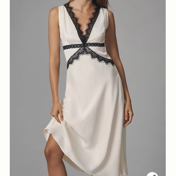 Anthroplogie lace trim v neck slip dress - Picture 4 of 9